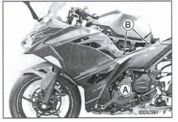 Middle Fairing Installation